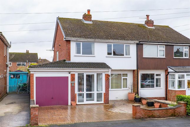 3 bed property, in Princess Way, £269,995