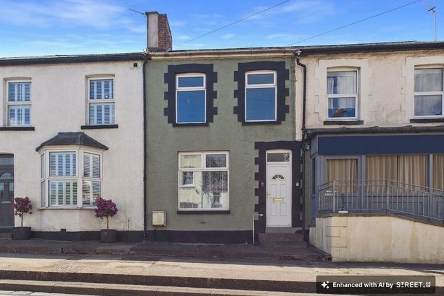 3 bed property, in Eastgate, £298,000