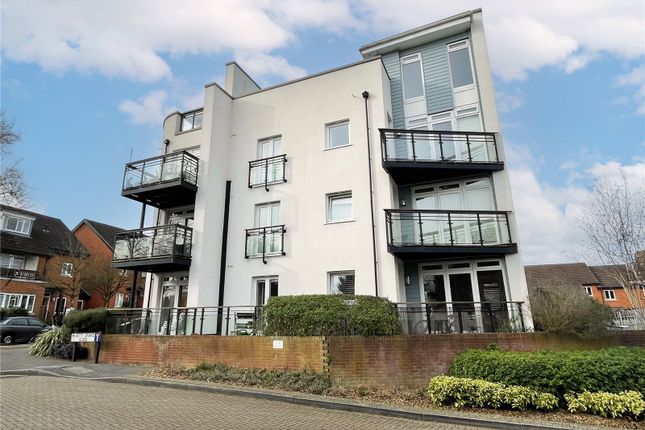 2 bed property, in Rivett Drake Close, £399,950