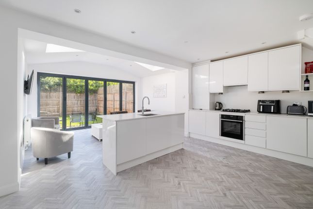 3 bed property, in The Glebe, £950,000