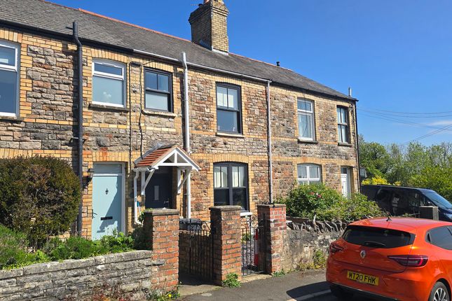 2 bed property, in Highwalls Road, £365,000