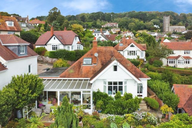 4 bed property, in Hemp Gardens, £475,000