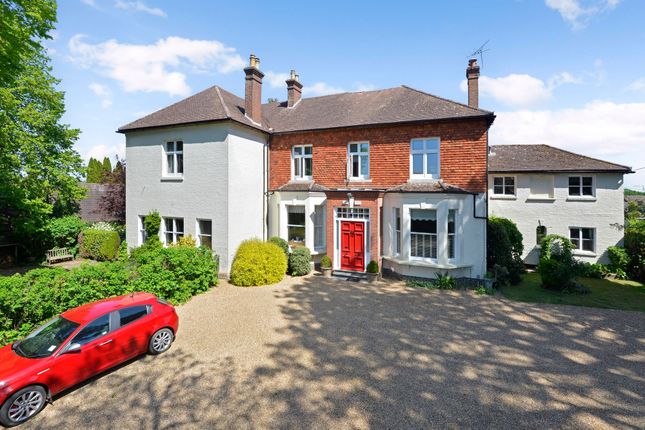 3 bed property, in Guildford Road, £500,000