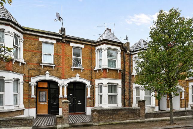 3 bed property, in Hillside, £275,000