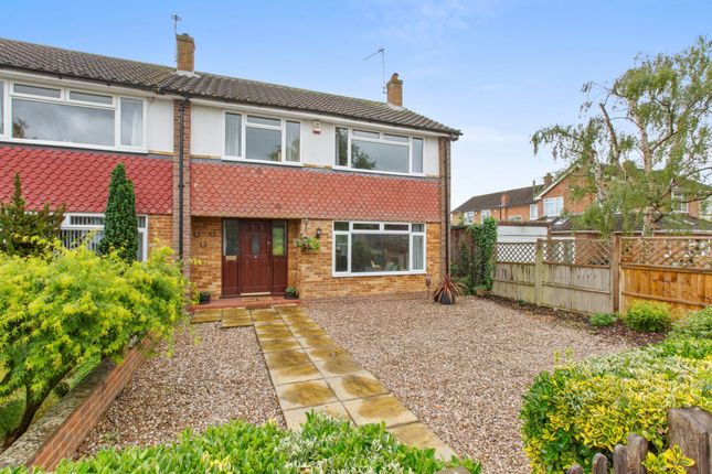 3 bed property, in Narcot Way, £600,000