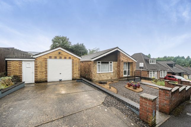3 bed property, in Hollybrook Avenue, £425,000