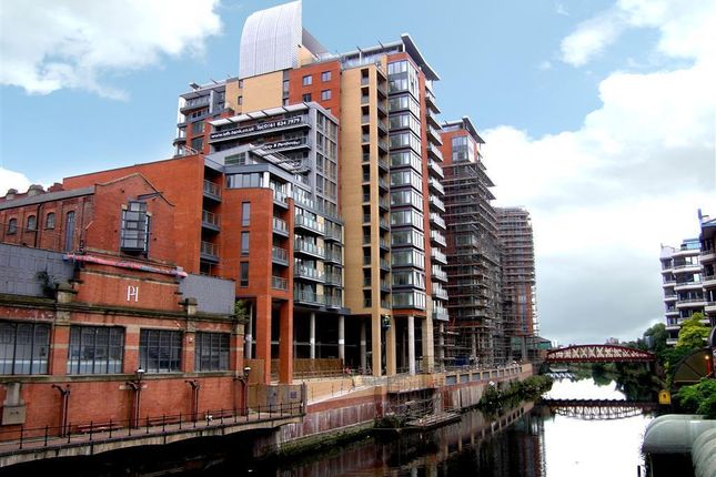 1 bed property, in Leftbank, £160,000
