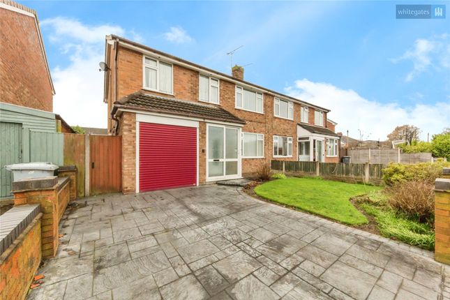 4 bed property, in Kings Drive, £250,000