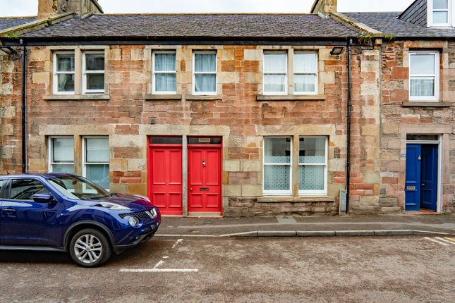4 bed property, in High Street, £315,000
