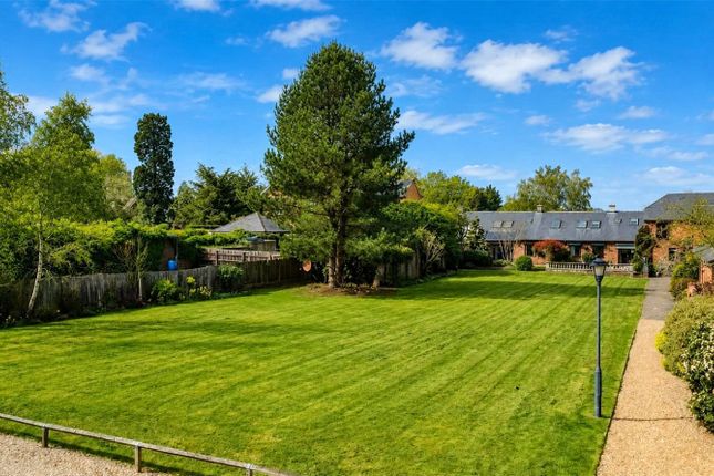 2 bed property, in Manor Court, £450,000