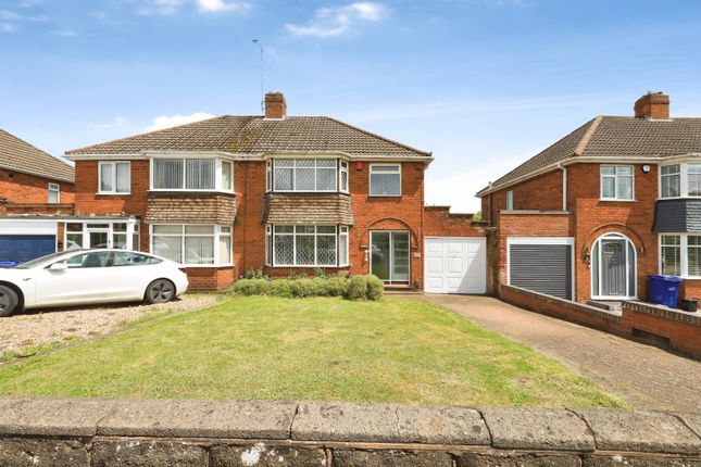 3 bed property, in Hockley Road, £240,000