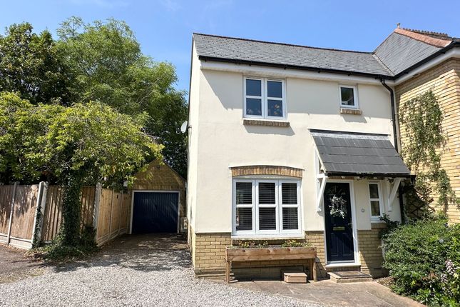 2 bed property, in Bramble Tye, £375,000