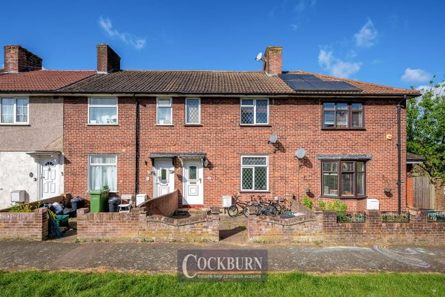 3 bed property, in Prestbury Square, £350,000