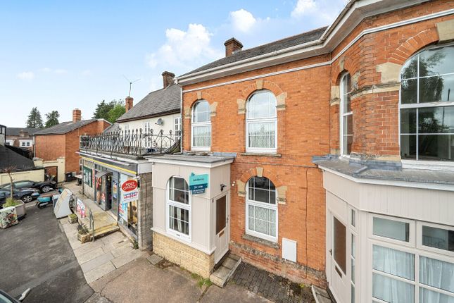 4 bed property, in The Square, £265,000