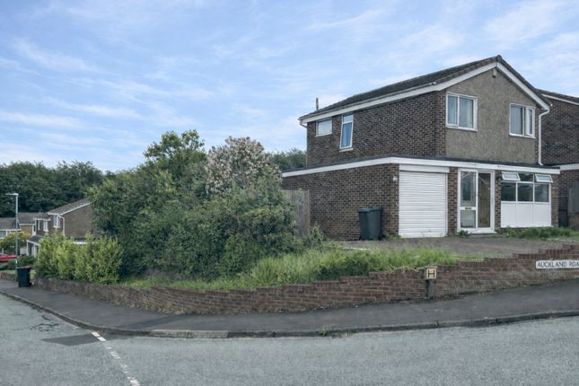 3 bed property, in Auckland Road, £250,000