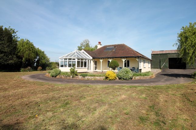 3 bed property, in Whitestone, £650,000