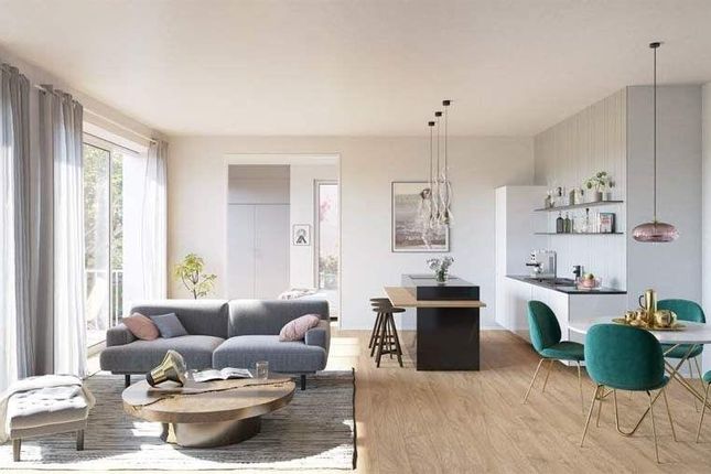 1 bed property, in Granby Row, £210,000