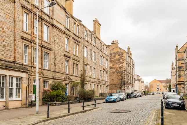 1 bed property, in 68/15 Lorne Street, £150,000