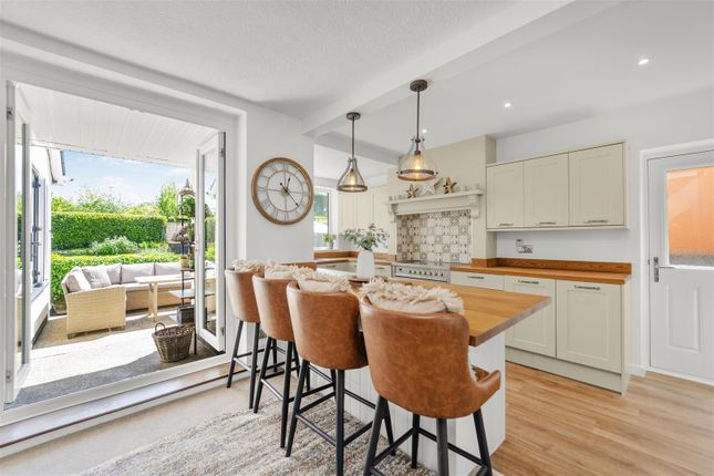 3 bed property, in Tockholes Road, £380,000