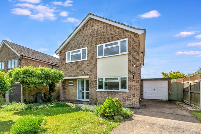 4 bed property, in Church Wood Close, £425,000