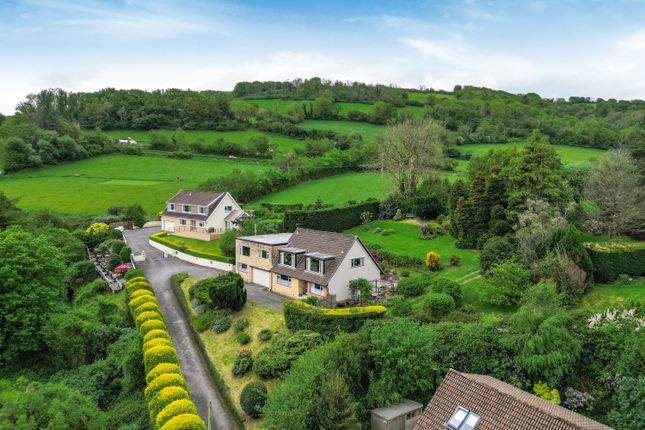 5 bed property, in Knowle Gardens, £750,000