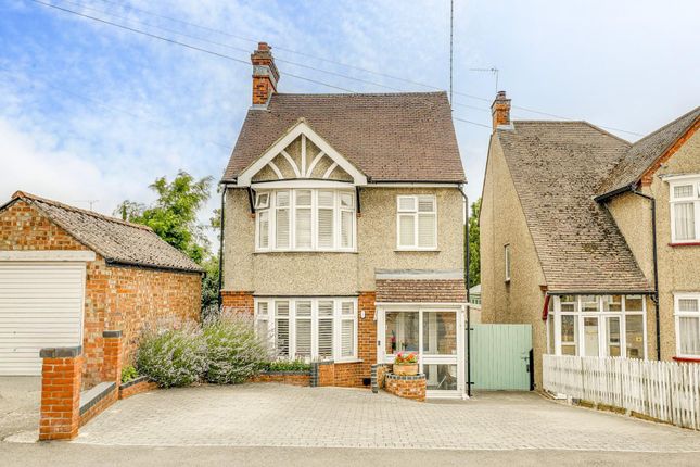 3 bed property, in Albany Road, £530,000