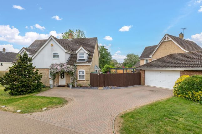4 bed property, in Fox Green, £550,000