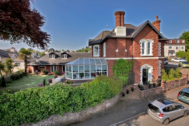 Studio, in Stuart Lodge, £895,000