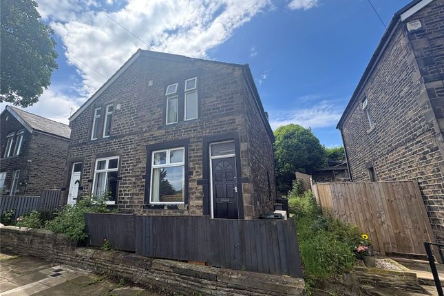 2 bed property, in Wharncliffe Drive, £70,000