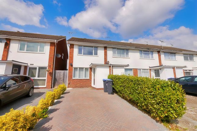 2 bed property, in Vancouver Road, £315,000