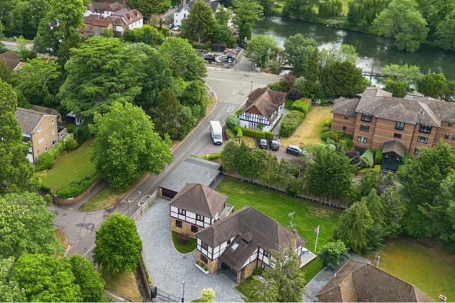 5 bed property, in Horton Close, £1,500,000
