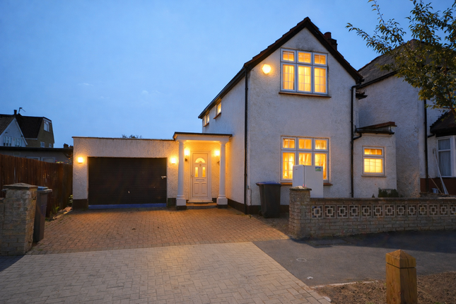 4 bed property, in Eton Avenue, £619,950