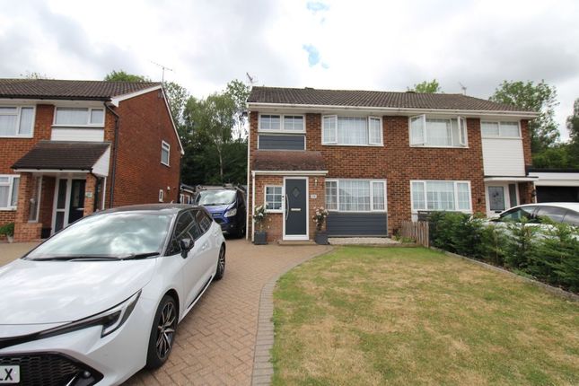 3 bed property, in Molescroft Way, £475,000