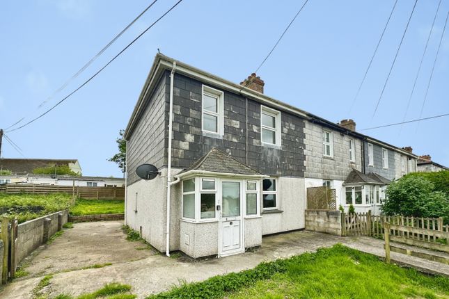 3 bed property, in Helston, £190,000