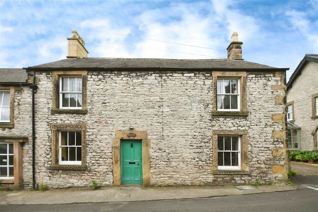 3 bed property, in Main Street, £250,000