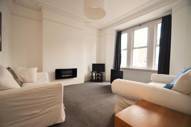 4 bed property, in Eccleston Road, £895,000