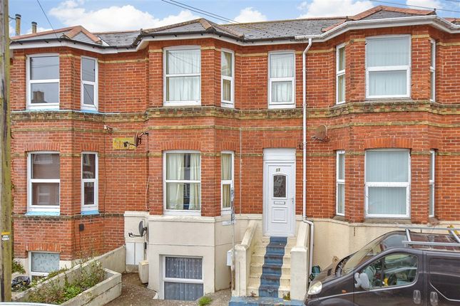 3 bed property, in Newcomen Road, £229,000