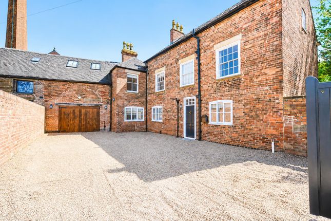 6 bed property, in Town Street, £575,000