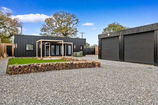 3 bed property, in Lady Lane, £725,000