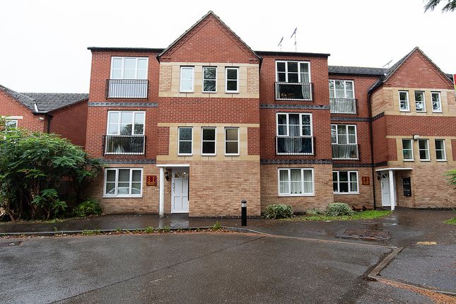 2 bed property, in Pavilion Grove, £110,000