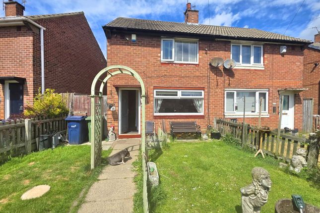 2 bed property, in Ravenswood Square, £85,000