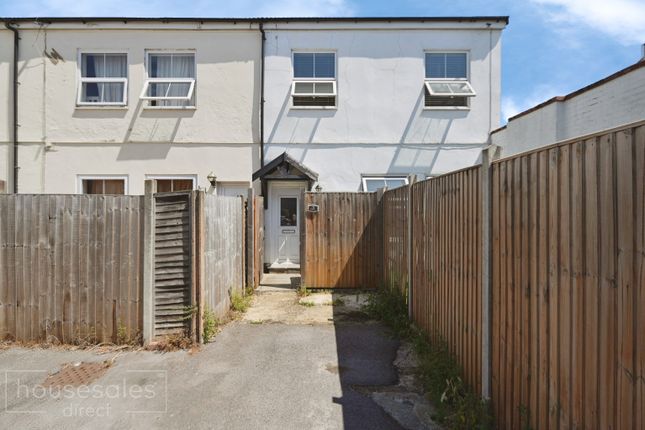 3 bed property, in The Old Warehouse 26 Gladys Avenue, £240,000