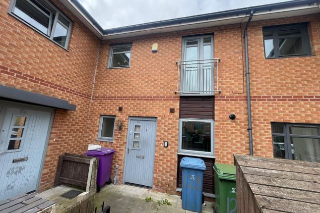 3 bed property, in Balm Street, £150,000