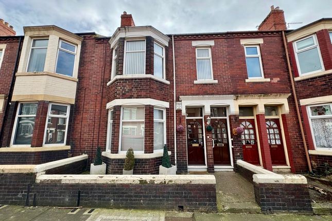 3 bed property, in Gordon Road, £70,000