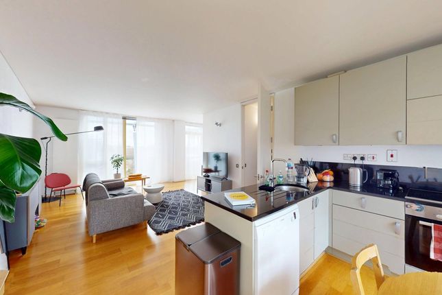 2 bed property, in School Square, £360,000