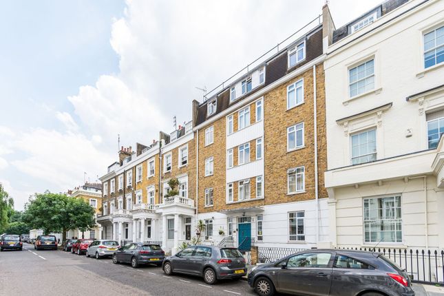 1 bed property, in Cambridge Street, £425,000