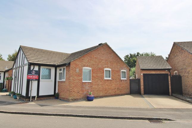 2 bed property, in Gatehouse Road, £360,000