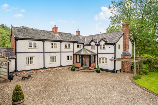 3 bed property, in Bryn Celyn, £850,000