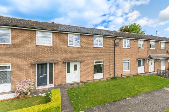 3 bed property, in Greenlea Avenue, £200,000