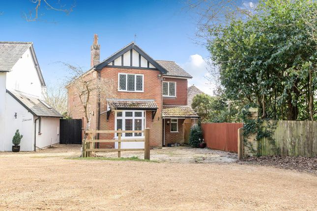 3 bed property, in Otterbourne Hill, £695,000
